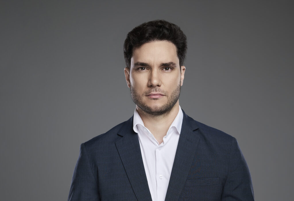 Dr. Francisco Segato une planejamento e precisão no contorno corporal